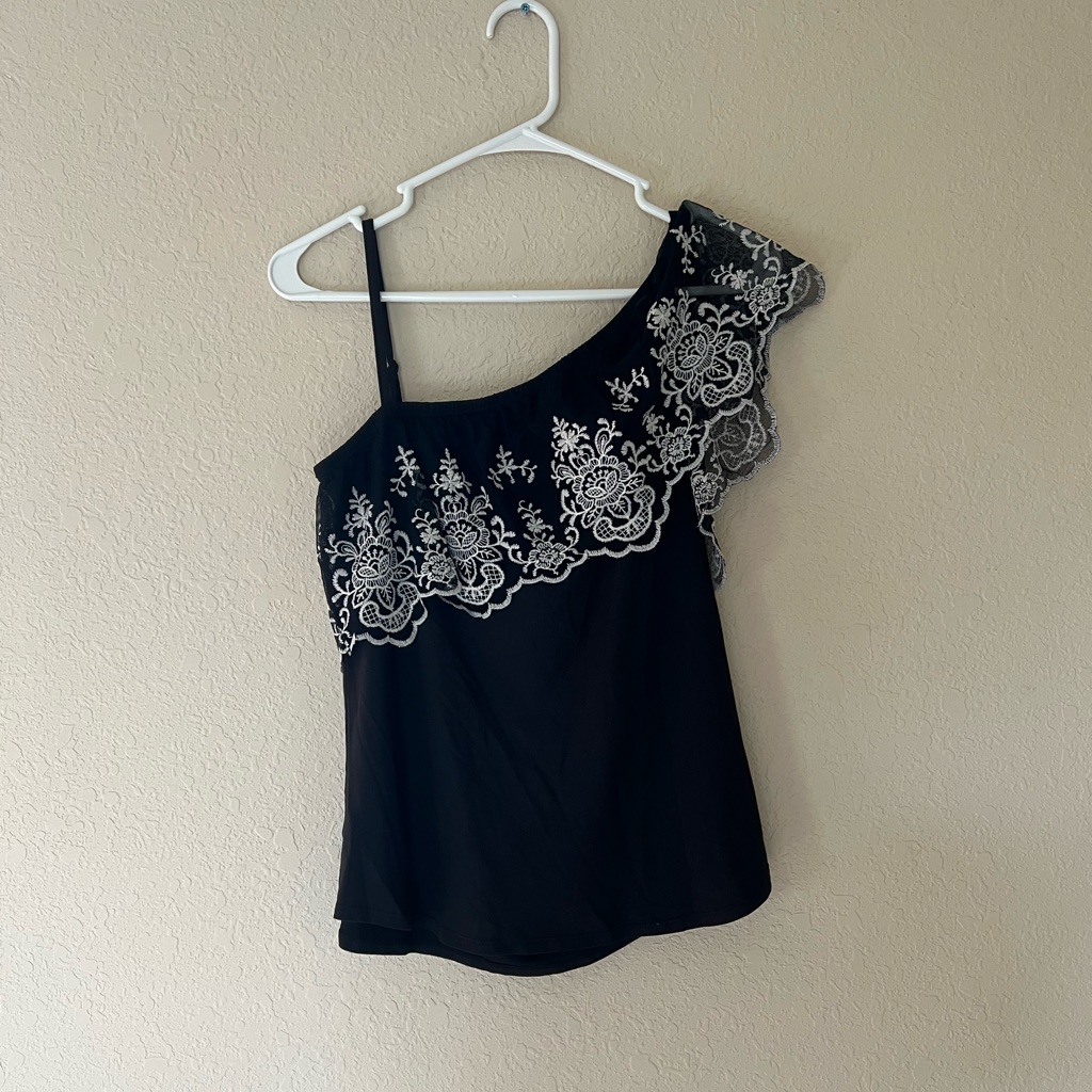 Cute One Shoulder Top